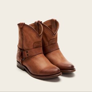 Frye Wyatt Harness Short Boot Tan Size 7.5